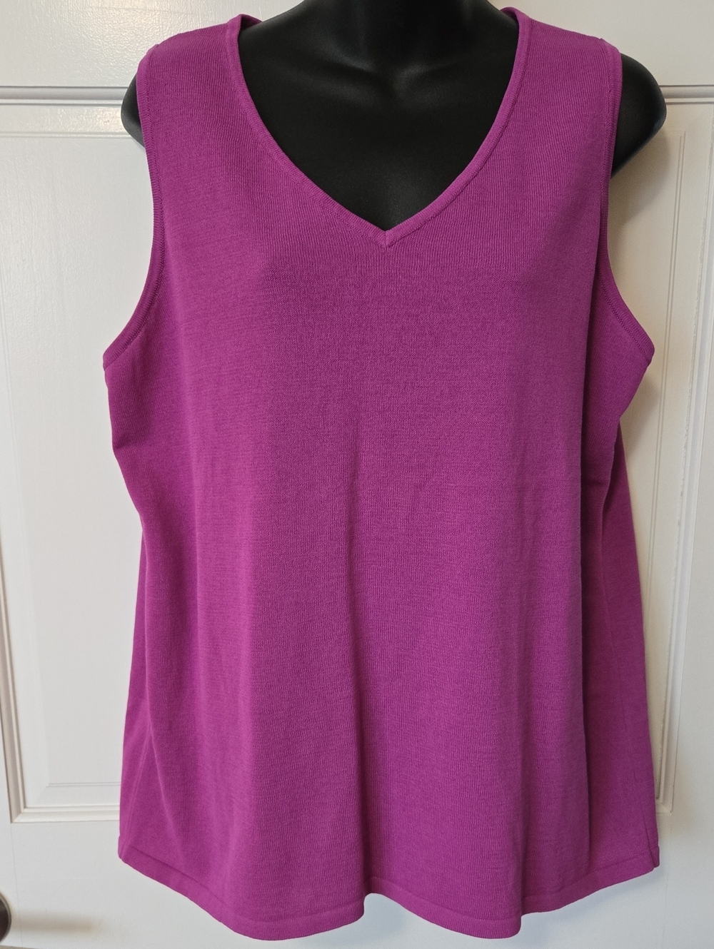 Chico's Sleeveless V-Neck Tank in Fuchsia